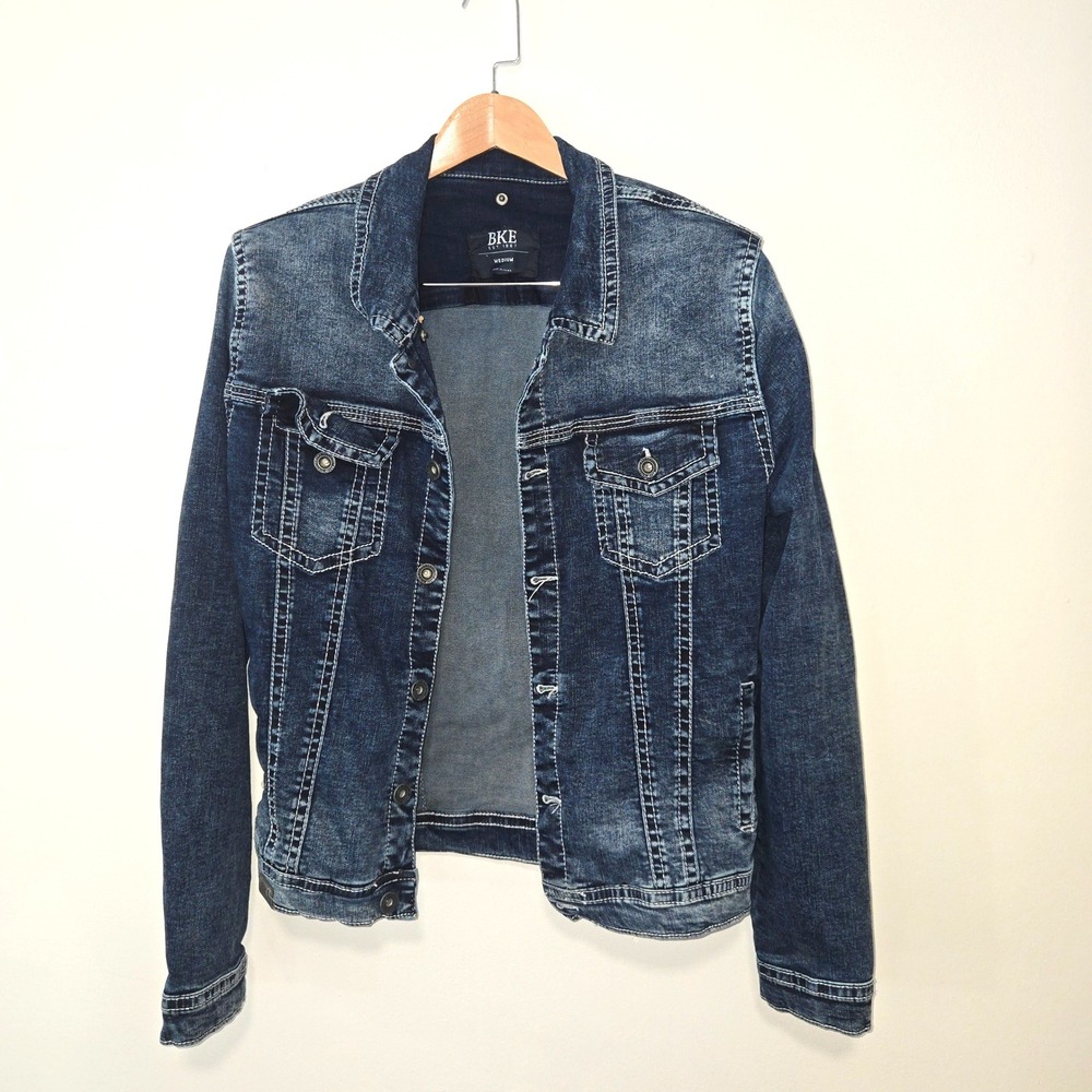 BKE Denim Jacket Mens Medium Blue Stretch Faded Trucker Button Up Coat